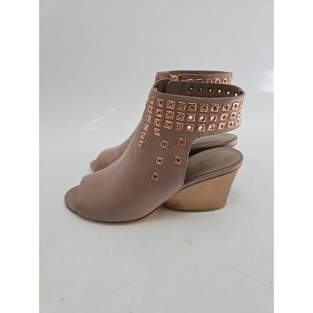 Donald Pliner Janesp Peep-toe Booties Beige Leather with Stud Details Sz 8.5‎
